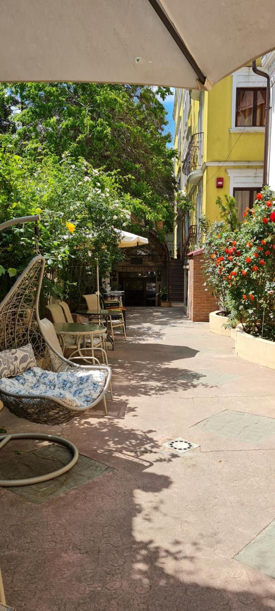 Casa Michelangelo Hotel Bukares Bagian luar foto